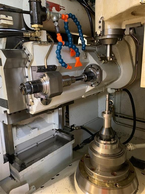 Zahnrad-Abwälzfräsmaschine - vertikal GLEASON PFAUTER P300 Bilder auf Industry-Pilot