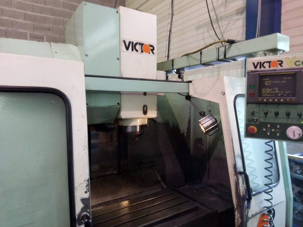 Machining Center - Vertical VICTOR VCENTER 80 photo on Industry-Pilot