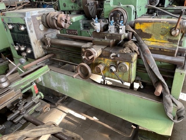 Screw-cutting lathe Voest A 1000 photo on Industry-Pilot