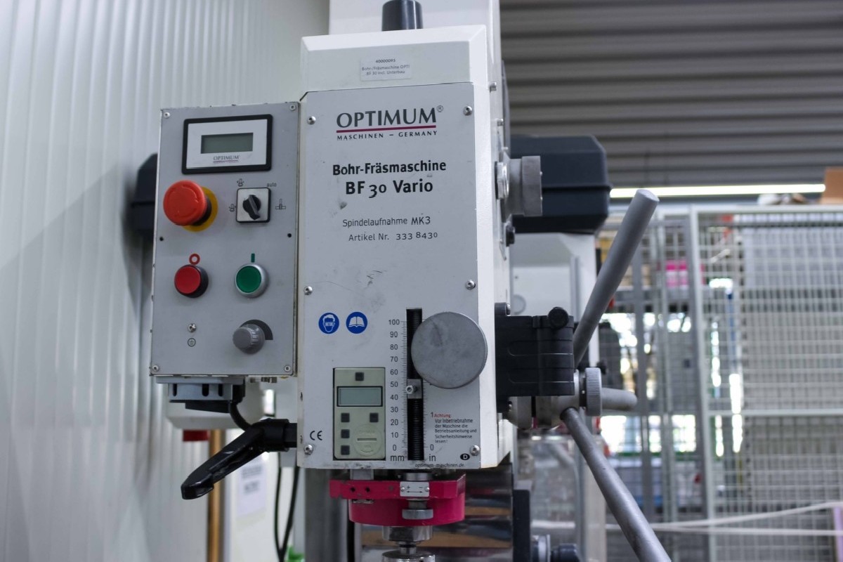 Bohr- und Fräsmaschine OPTIMUM BF 30 Vario Bilder auf Industry-Pilot
