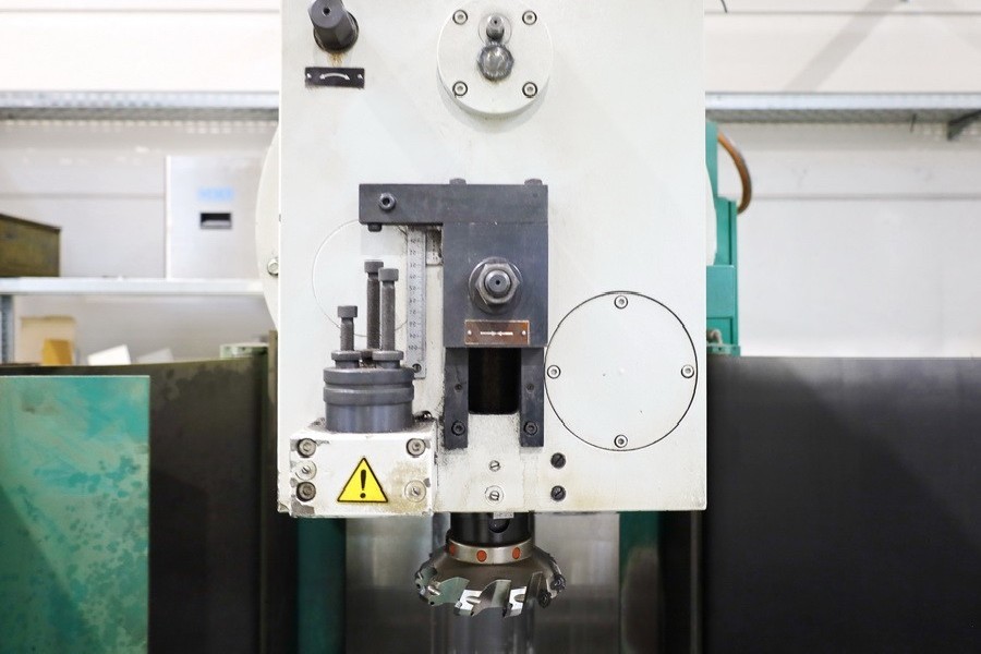 Knee-and-Column Milling Machine - univ. UNITECH FSS 400 photo on Industry-Pilot