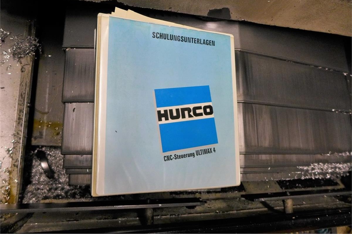 Bearbeitungszentrum - Universal HURCO VMX30 Bilder auf Industry-Pilot