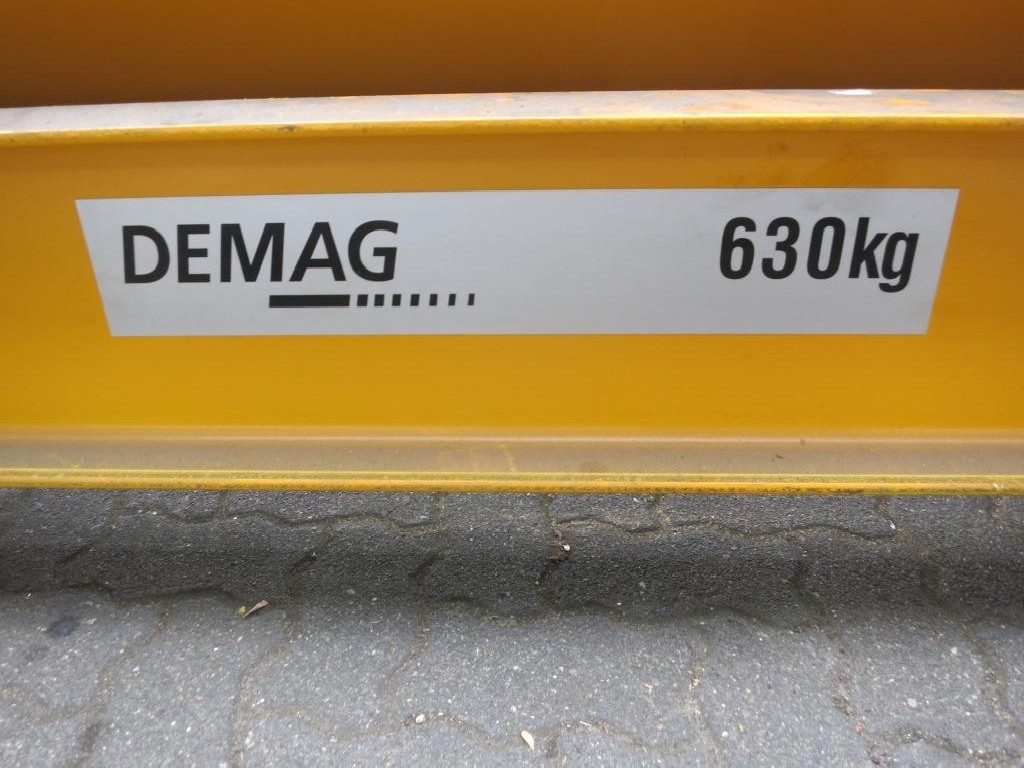 Поворотный кран на колонне DEMAG  фото на Industry-Pilot
