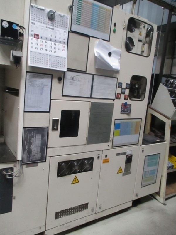 Обрабатывающий центр - вертикальный OKUMA VR 40II фото на Industry-Pilot