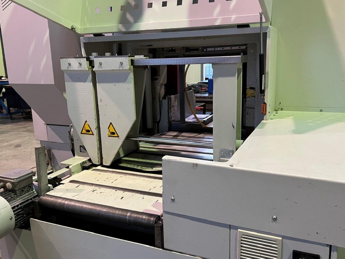 Automatic bandsaw machine - Horizontal BEHRINGER HBE 411 A Dynamic photo on Industry-Pilot