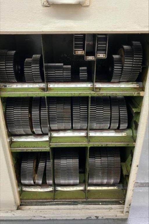 Zahnrad-Abwälzfräsmaschine - vertikal PFAUTER RS 1 V Bilder auf Industry-Pilot