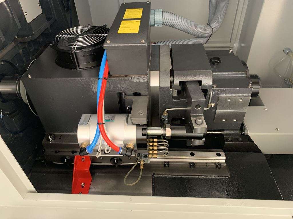 Прутковый токарный автомат продольного точения  HANWHA XD-38II фото на Industry-Pilot