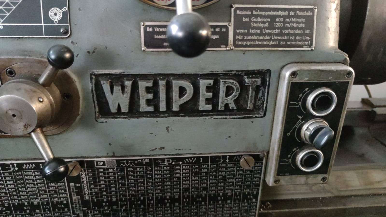 Leit- und Zugspindeldrehmaschine WEIPERT W 560 Bilder auf Industry-Pilot