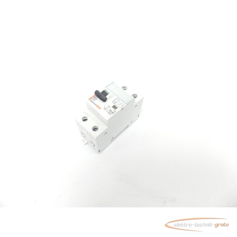 Miniature circuit breaker Legrand 085 06 B16 Leitungsschutzschalter 30mA photo on Industry-Pilot