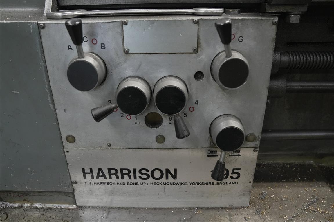 Leit- und Zugspindeldrehmaschine HARRISON 195 Bilder auf Industry-Pilot