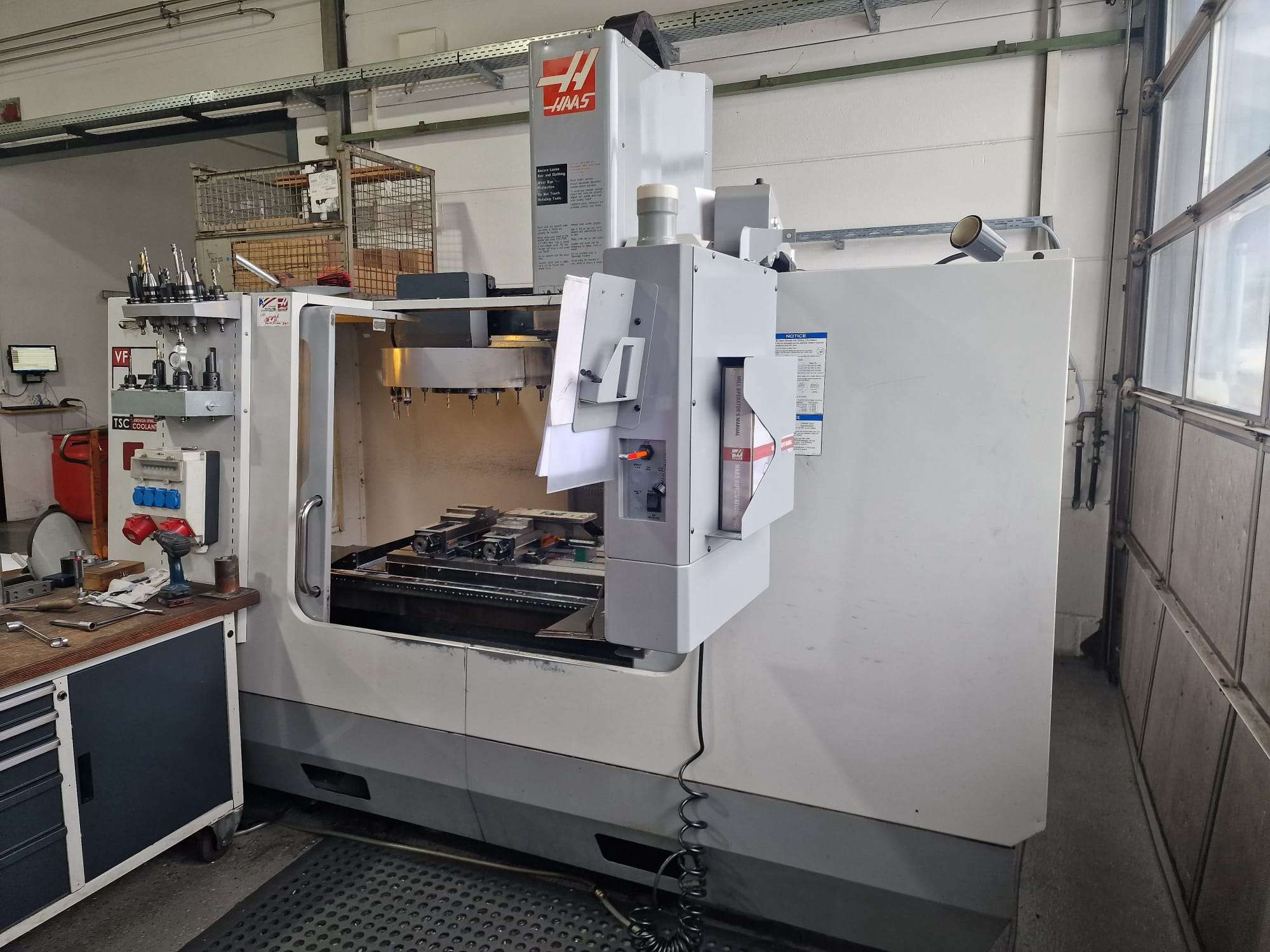 Machining Center - Vertical Haas VF-3 photo on Industry-Pilot