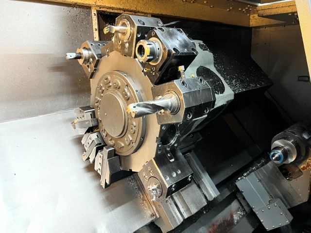 CNC Turning Machine Samsung PL25MC/1000 photo on Industry-Pilot
