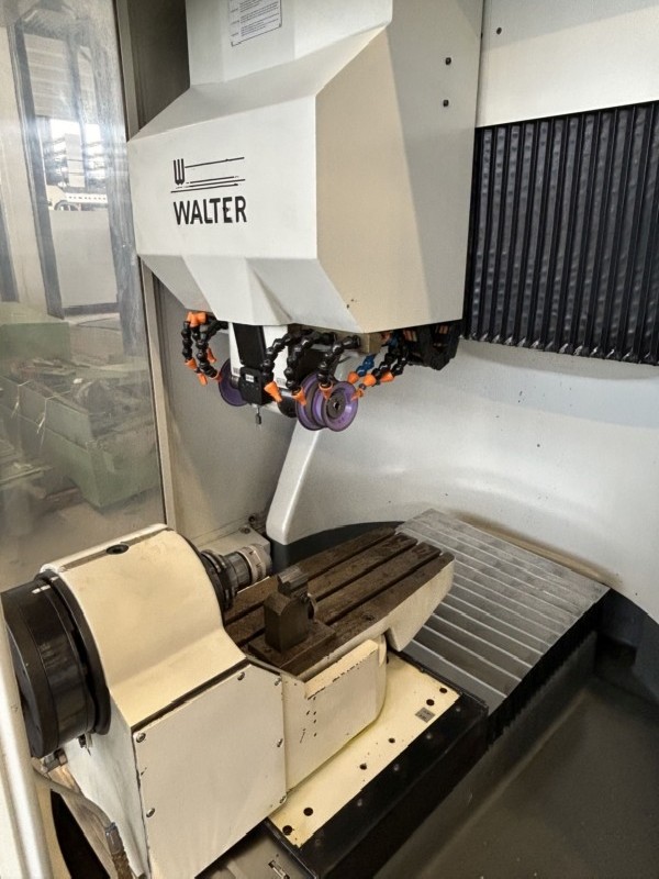 Tool grinding machine - universal WALTER Helitronic Power photo on Industry-Pilot