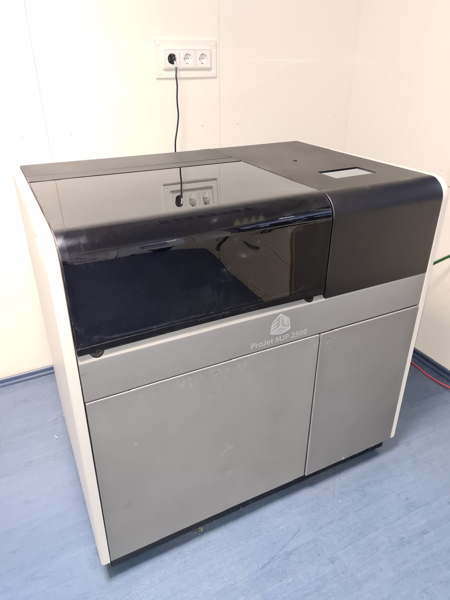 3D принтер MultiJet Printer MJP 3D Systems ProJet 2500Plus фото на Industry-Pilot