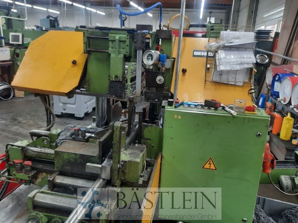 Automatic bandsaw machine - Horizontal BEHRINGER HBP 260 A photo on Industry-Pilot