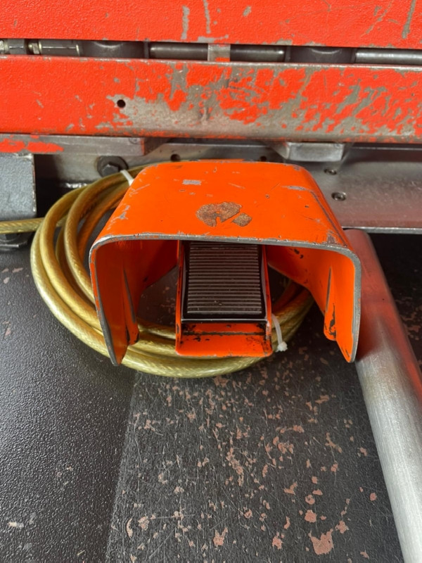 Гидравлические гильотинные ножницы AMADA GPN 425 фото на Industry-Pilot