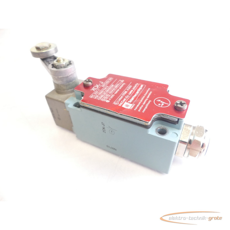 Position switch Telemecanique XCK-J IEC 337-1 NFC 63-145 VDE 0660 Teil 2 Positionsschalter 380V~ photo on Industry-Pilot