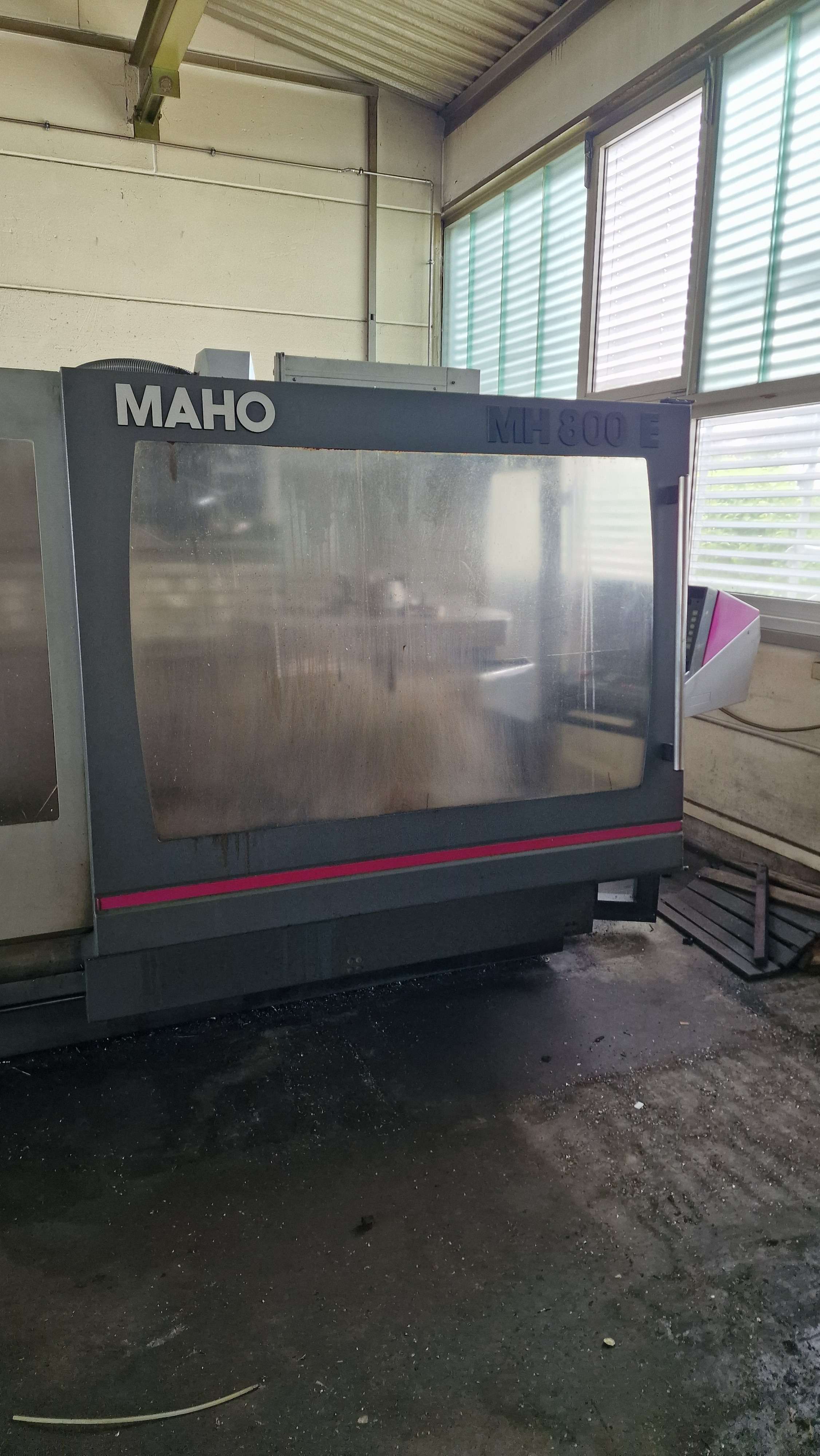 Toolroom Milling Machine - Universal MAHO MH 800 E  photo on Industry-Pilot