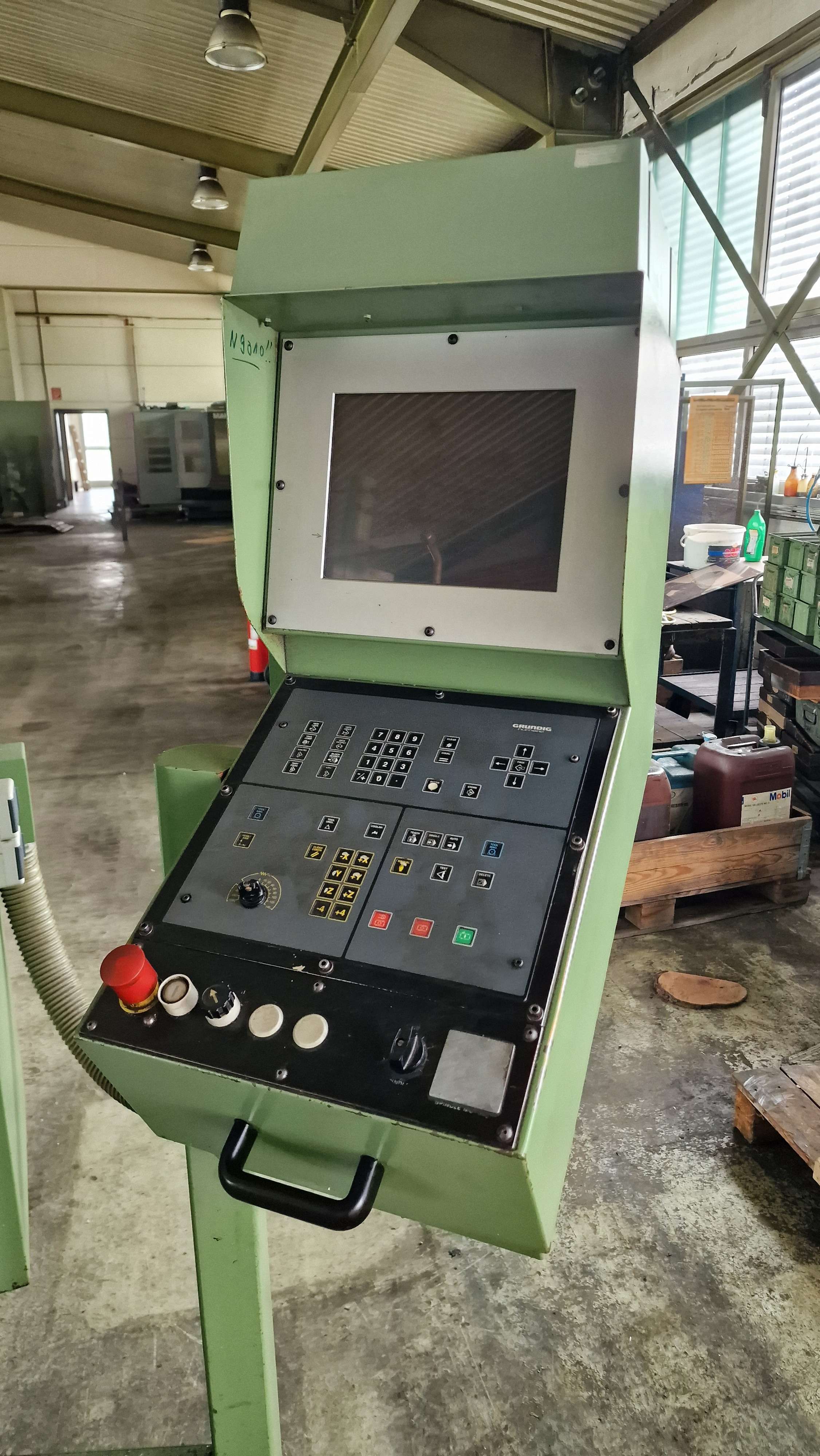 Toolroom Milling Machine - Universal Mhao MH 700 C. photo on Industry-Pilot