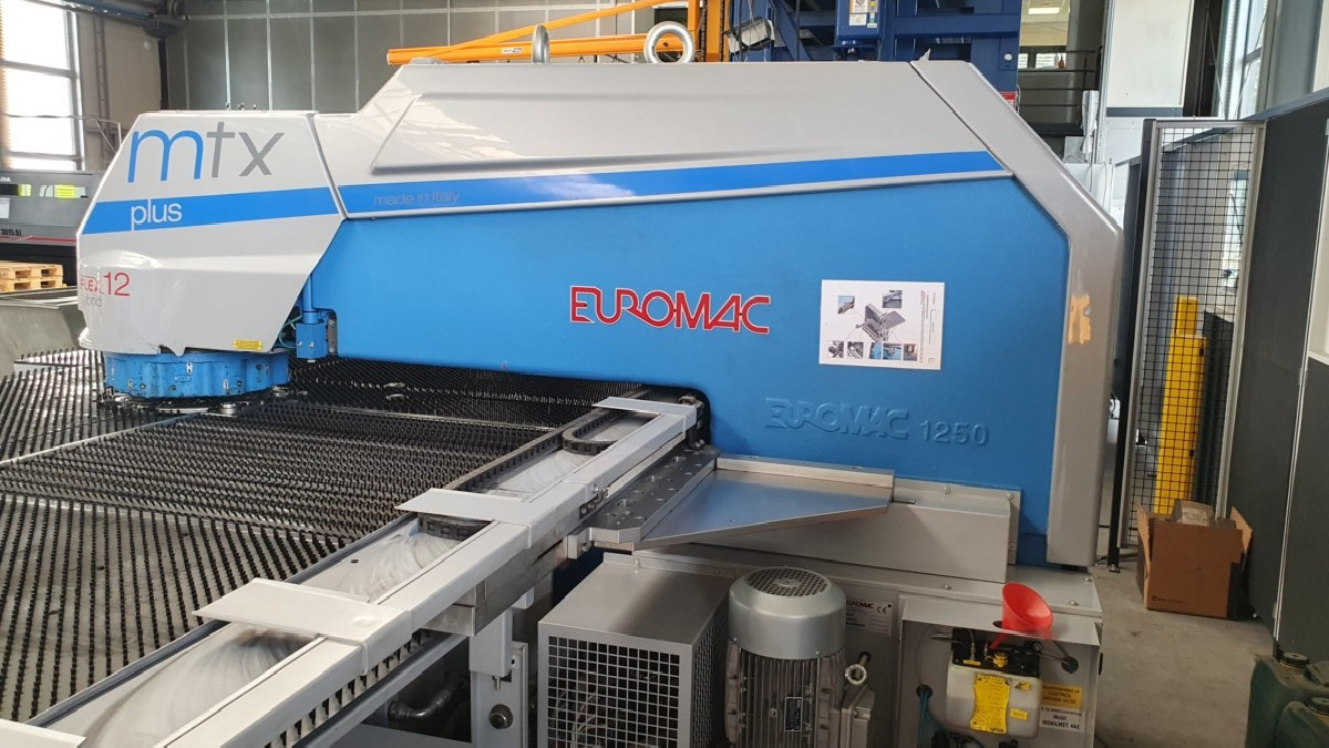 Штамповочный автомат EUROMAC MTXplusFLEX12 hybrid 1250/30 фото на Industry-Pilot