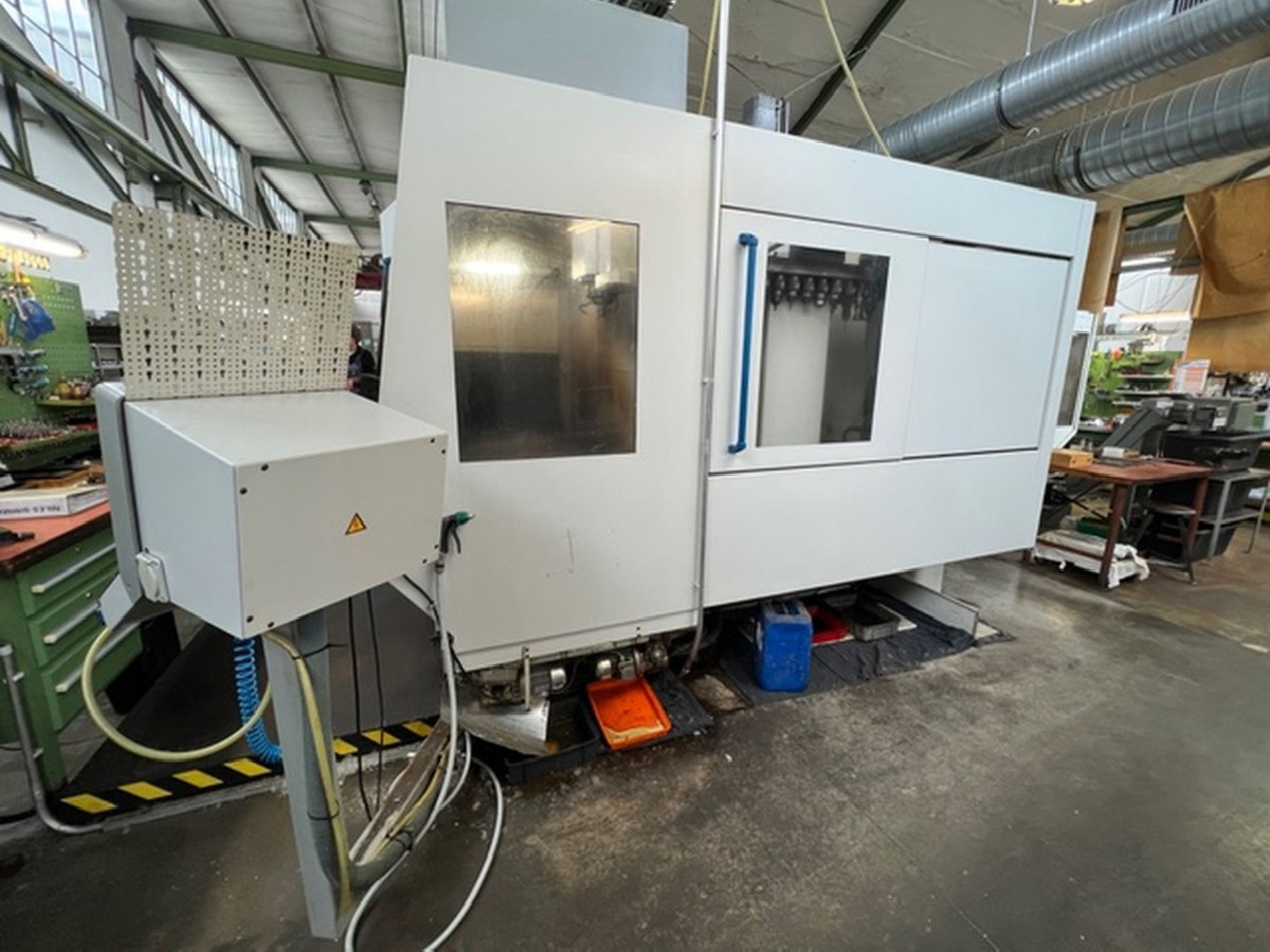 Machining Center - Vertical MIKRON VCP 1000 photo on Industry-Pilot