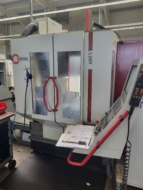 Machining Center - Vertical HERMLE C 600 V photo on Industry-Pilot