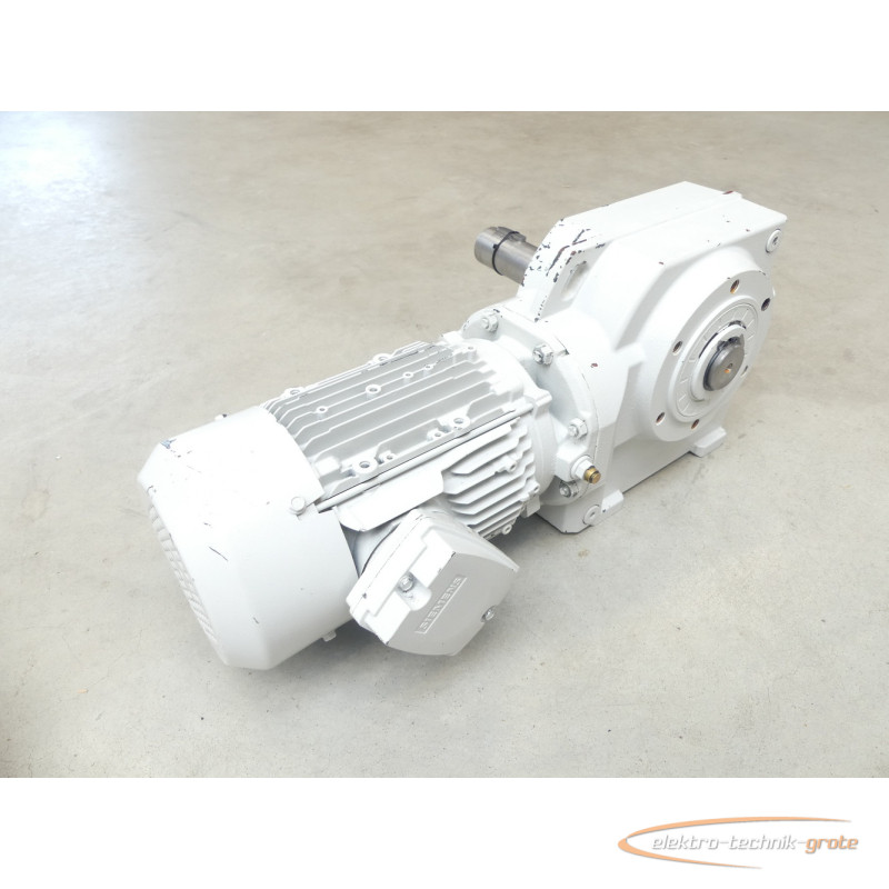 Серводвигатель Siemens 2KJ3604-5DC22-2HG2-Z Stirnradschneckengetriebemotor FDU1608/2328625004 фото на Industry-Pilot