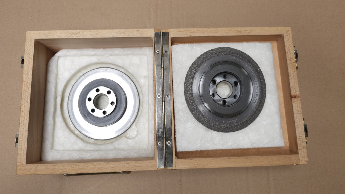 Abrasive wheel WINTER Abrichtscheibe Modul 3,25 photo on Industry-Pilot