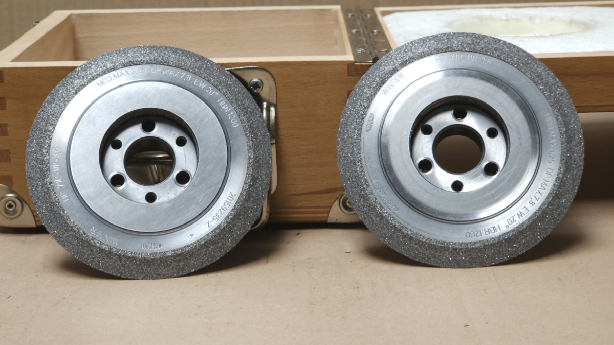 Abrasive wheel WINTER Abrichtscheibe Modul 3,25 photo on Industry-Pilot