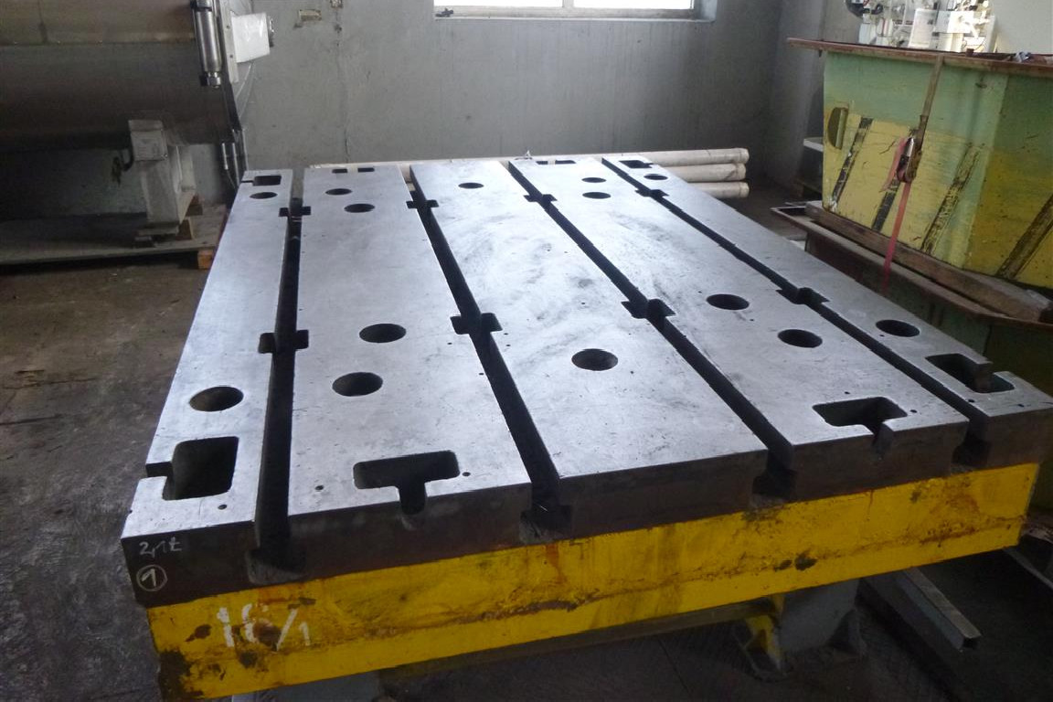 Mounting plate UNBEKANNT / UNKNOWN AP 2000 x 1500  (Nr.1 - Nr.6) photo on Industry-Pilot