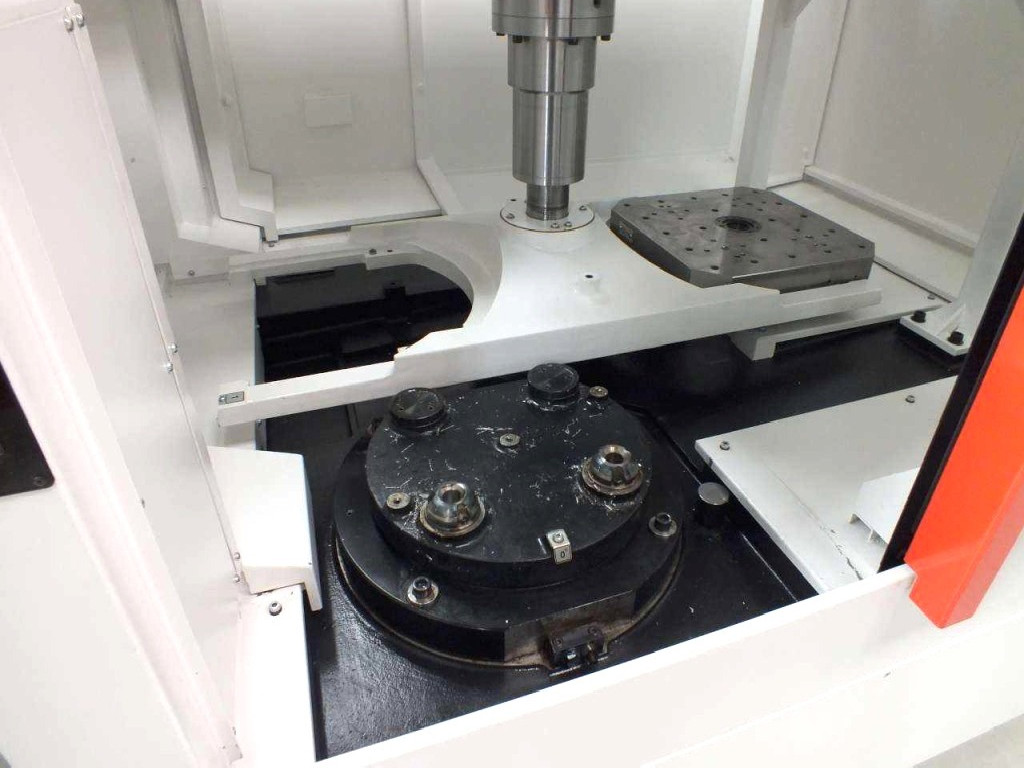 Machining Center - Universal MAZAK Variaxis C-600 photo on Industry-Pilot