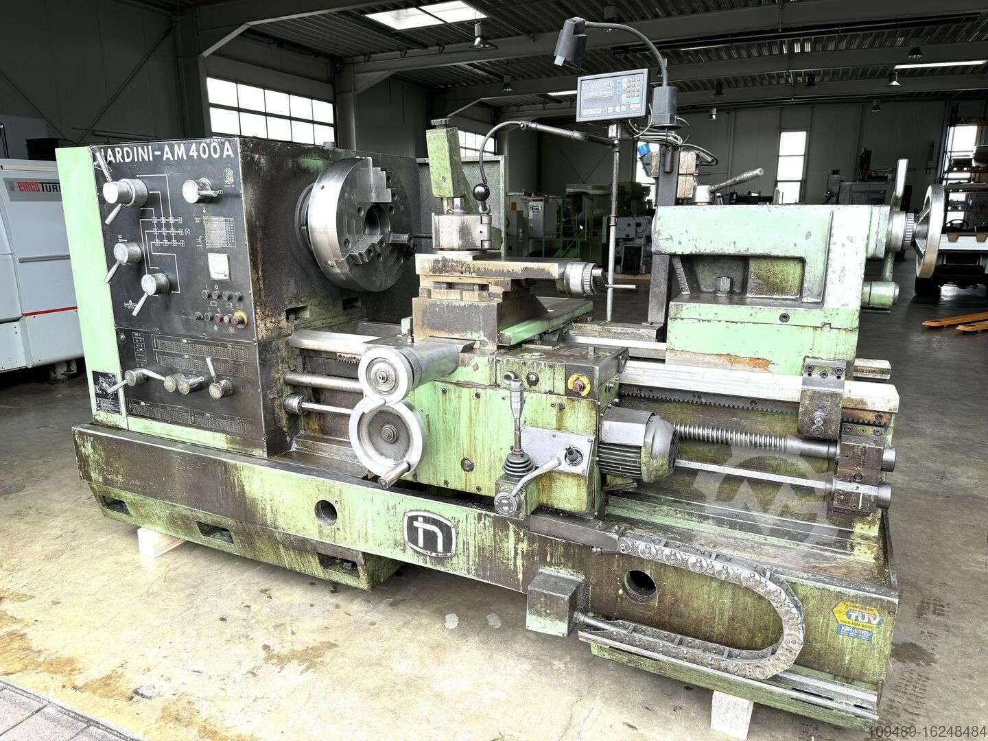 Screw-cutting lathe NARDINI AM 400 A incl. 2-Achsen Digitalanzeige photo on Industry-Pilot