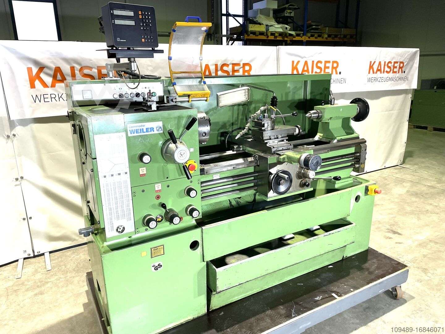 Screw-cutting lathe WEILER COMMODOR 230 - Heidenhain Digitalanzeige photo on Industry-Pilot