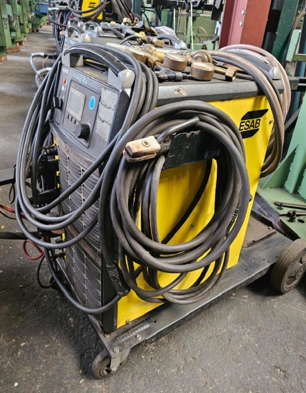 Welding unit ESAB AB Tig 400iw photo on Industry-Pilot