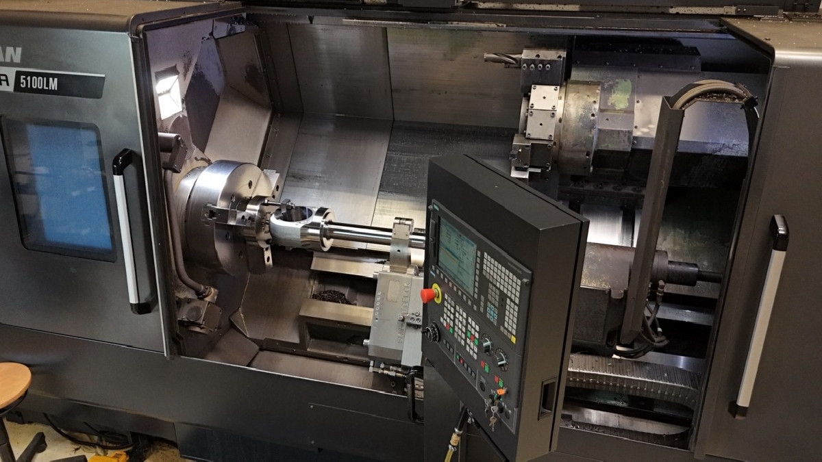 CNC Turning Machine DOOSAN PUMA 5100 LMB photo on Industry-Pilot