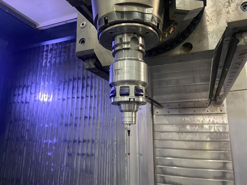 Machining Center - Universal DECKEL DMF 260/11 photo on Industry-Pilot