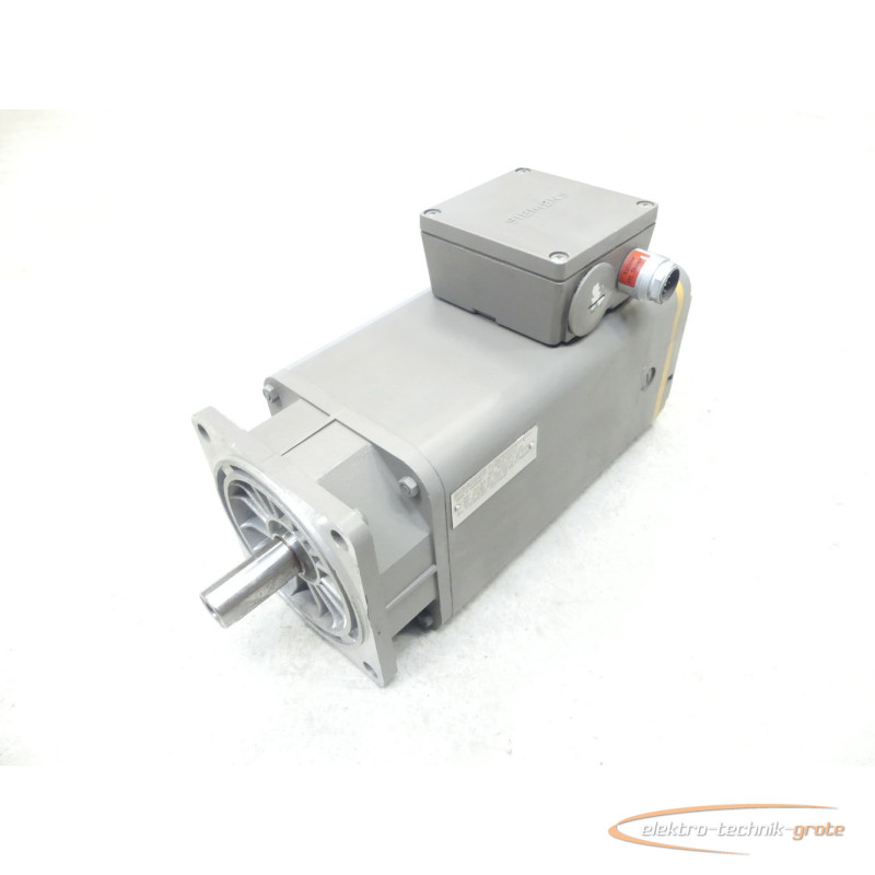 Серводвигатель Siemens 1FT5074-0AC01-0 - Z Motor SN: E8G61446401010 фото на Industry-Pilot