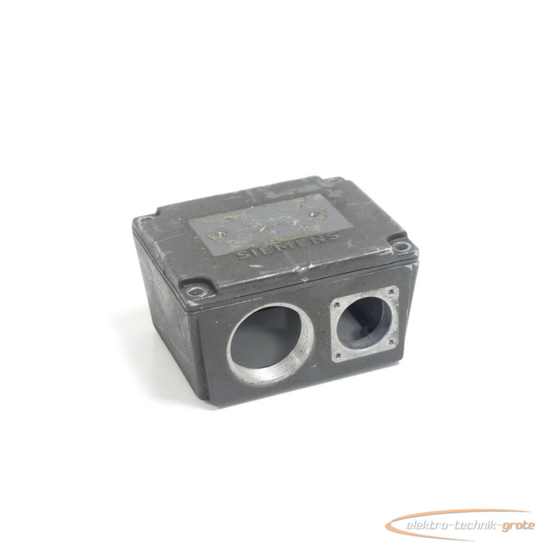 Серводвигатель Siemens 084.30739 Klemmkasten m. 085.30640 Deckel für 1FT5062 Servomotor фото на Industry-Pilot