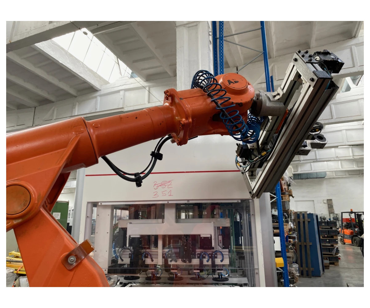 Industrial robot Industrieroboter ABB IRB 4400 M2000 (sn: 44-21679) photo on Industry-Pilot