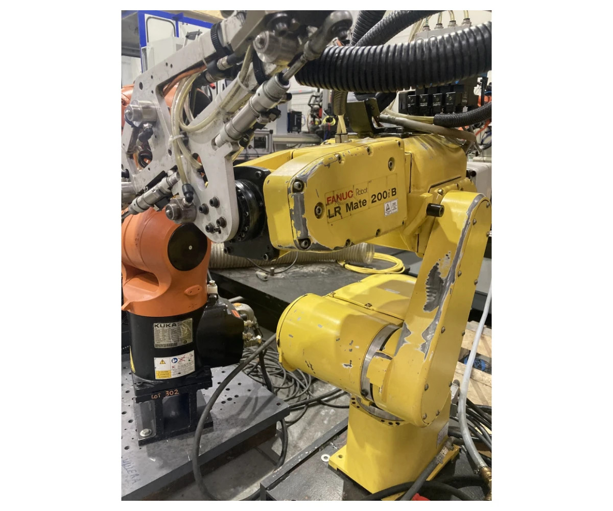 Industrial robot Robot Fanuc LR Mate 200iB (E-17590) photo on Industry-Pilot