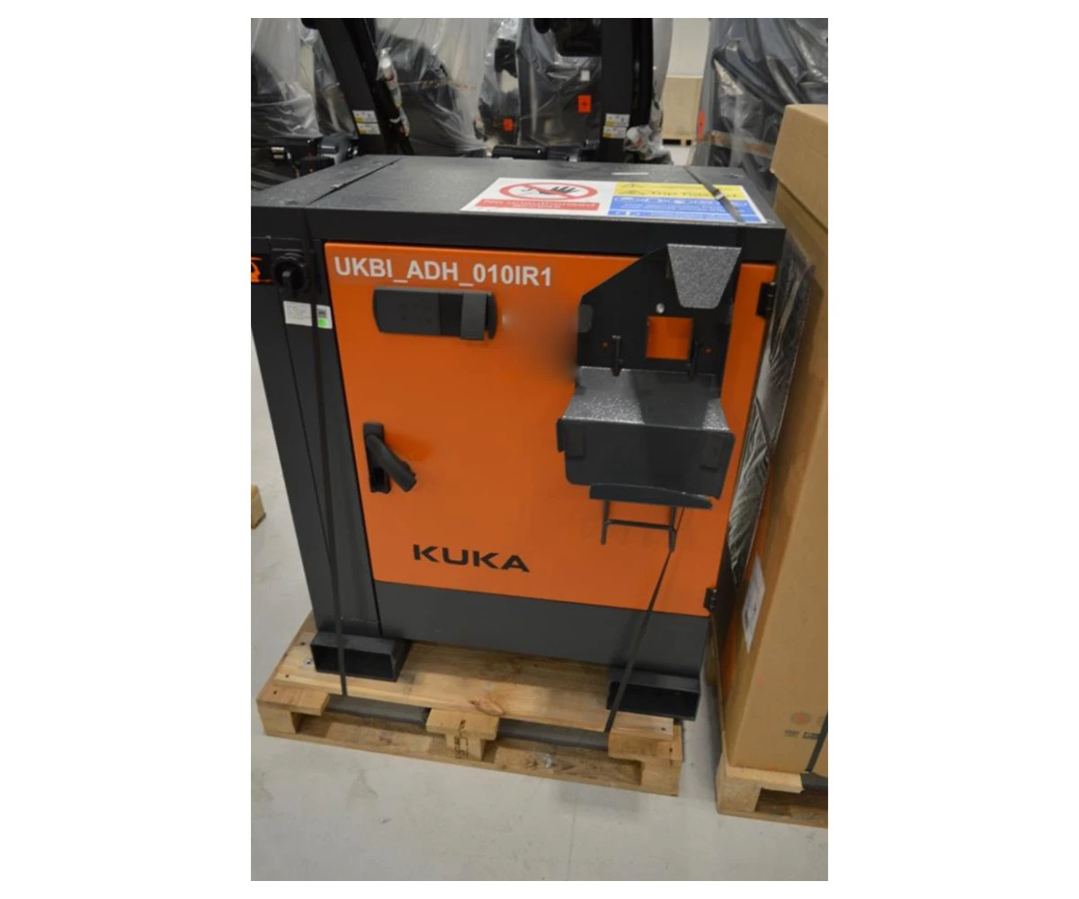 Industrial robot Robot KUKA KR240/R2900-2/FLR photo on Industry-Pilot