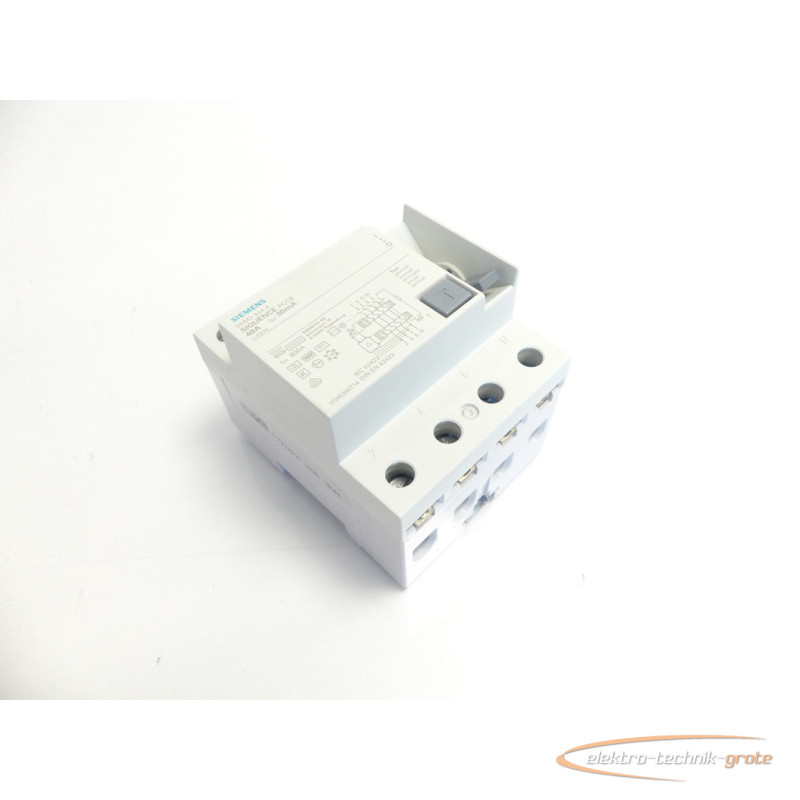  Siemens Siquence RCCB 5SM3344-4 FI-Schutzschalter - 4-polig SN: 17101220530H الصورة على Industry-Pilot