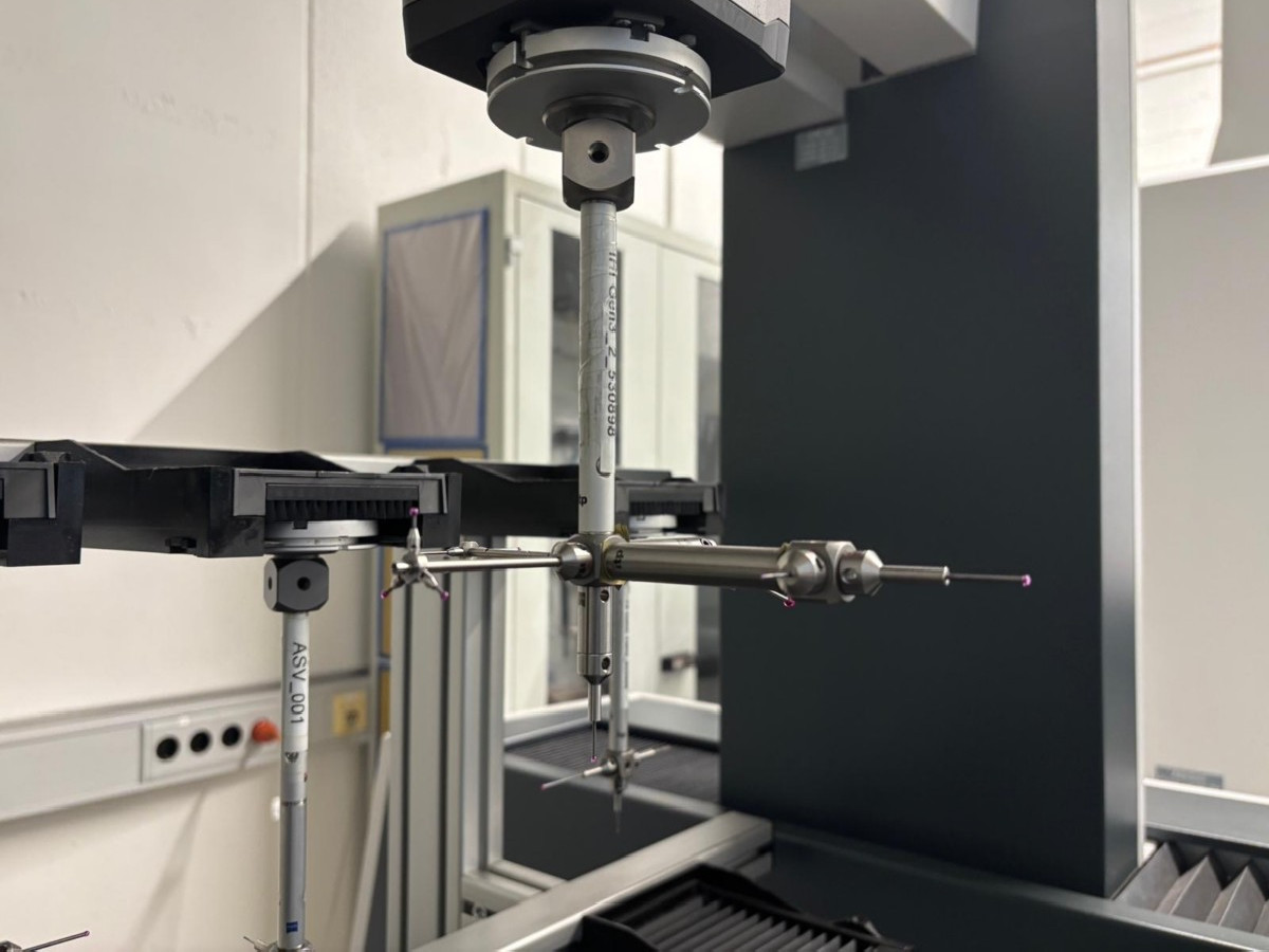 Coordinate measuring machine ZEISS Contura 10/12/6 active photo on Industry-Pilot