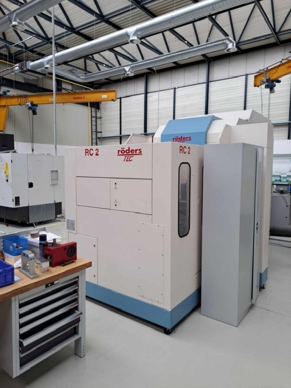 Machining Center - Vertical RÖDERS RFM 600 DS photo on Industry-Pilot