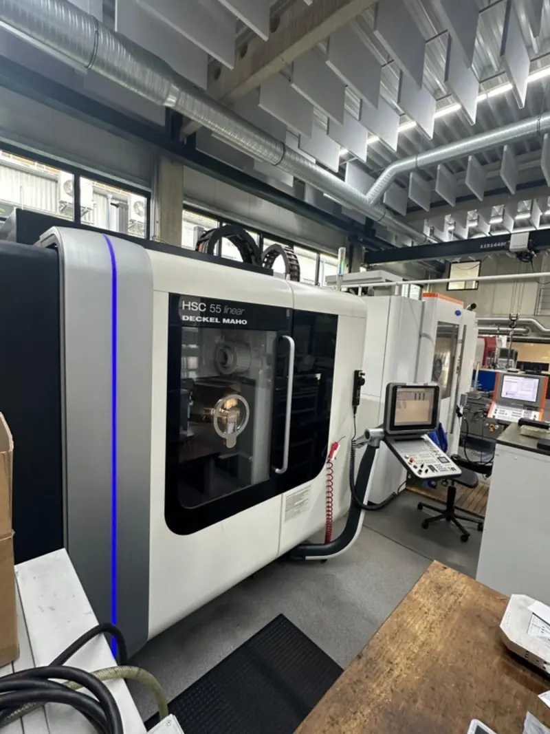Machining Center - Universal DECKEL-MAHO (DMG) HSC 55 Linear