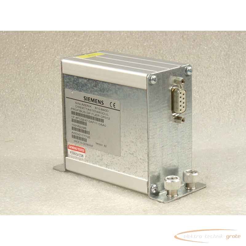 Profibus Siemens 6FC5247-0AF11-0AA0 Sinumerik 810 - 840D DirekttastenmodulDP für OPo12 Vers A028712-B76 фото на Industry-Pilot