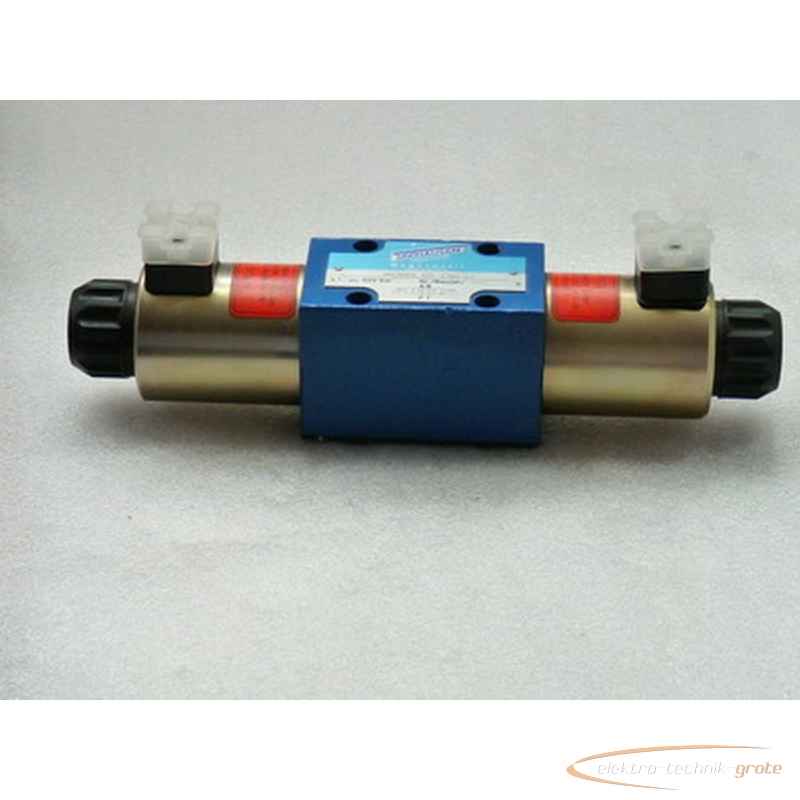 Hydraulic valve Seehausen 10-WE 10 DA 02 C 2305-G4PN 320 bar ungebraucht !!!25971-B116 photo on Industry-Pilot