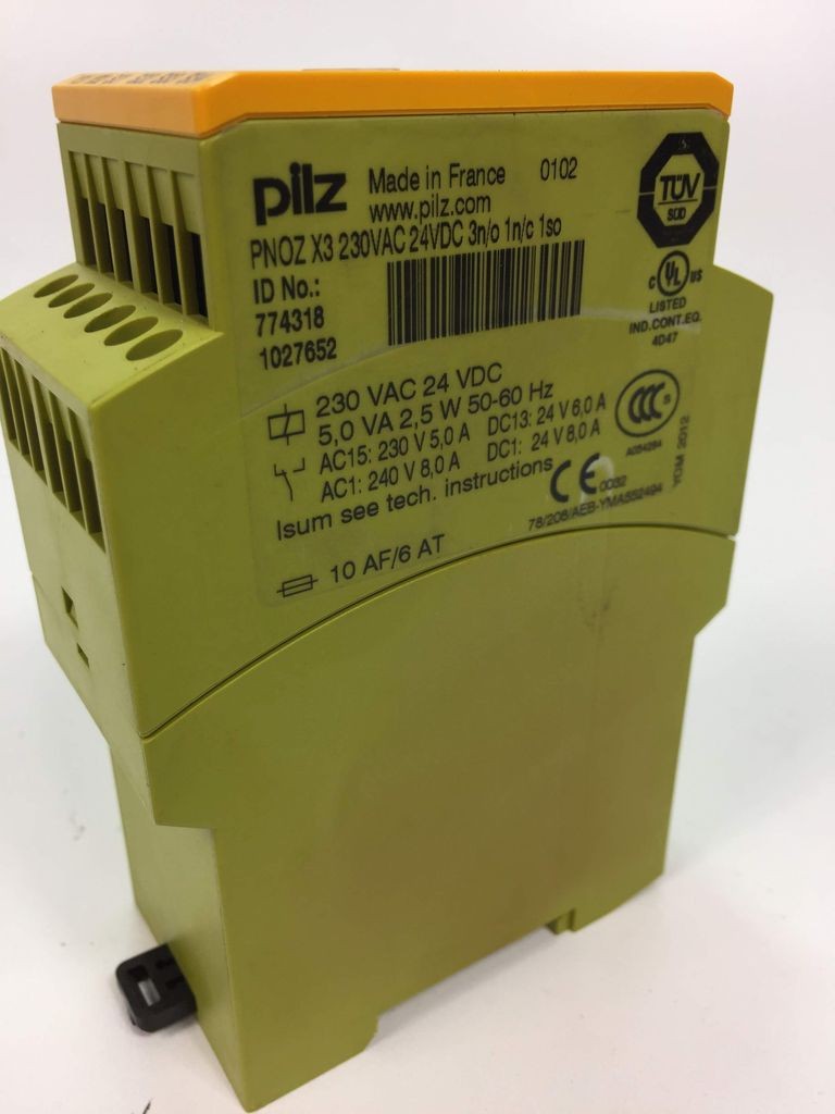 used Pilz PNOZ X3 230VAC 24VDC 3n/o 1n/c 1so 774318  Sicherheitsrelais