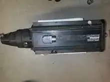  Servomoteur triphasé MAC112C Drehstromservomotor mit Bremse Images sur Industry-Pilot