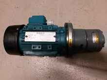  Gear gear pump SKF Zahnring-Pumpenaggregat, Hydraulikpumpe photo on Industry-Pilot